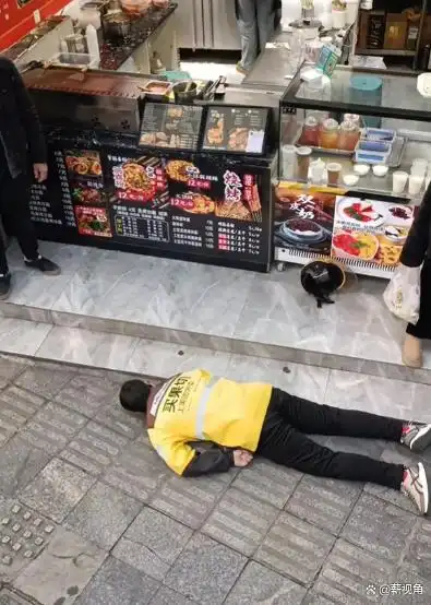 河南外卖小哥高温“烤”验，紧急送医！一日汗水浸透衣衫，医者警示：再耽搁，恐酿成大祸！-同恩资源分享网